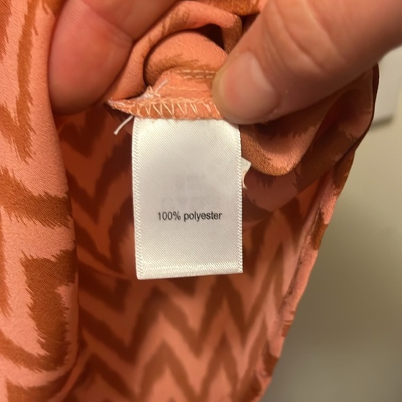 Maurices orange chevron Sleeveless Blouse - size medium - Picture 3 of 8